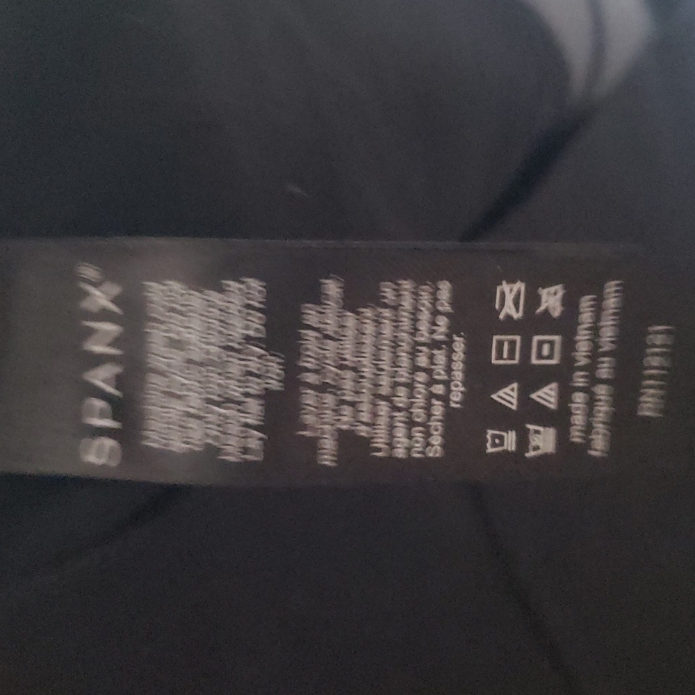SPANX Black Sculpting High-Rise Leggings - Picture 6 of 7